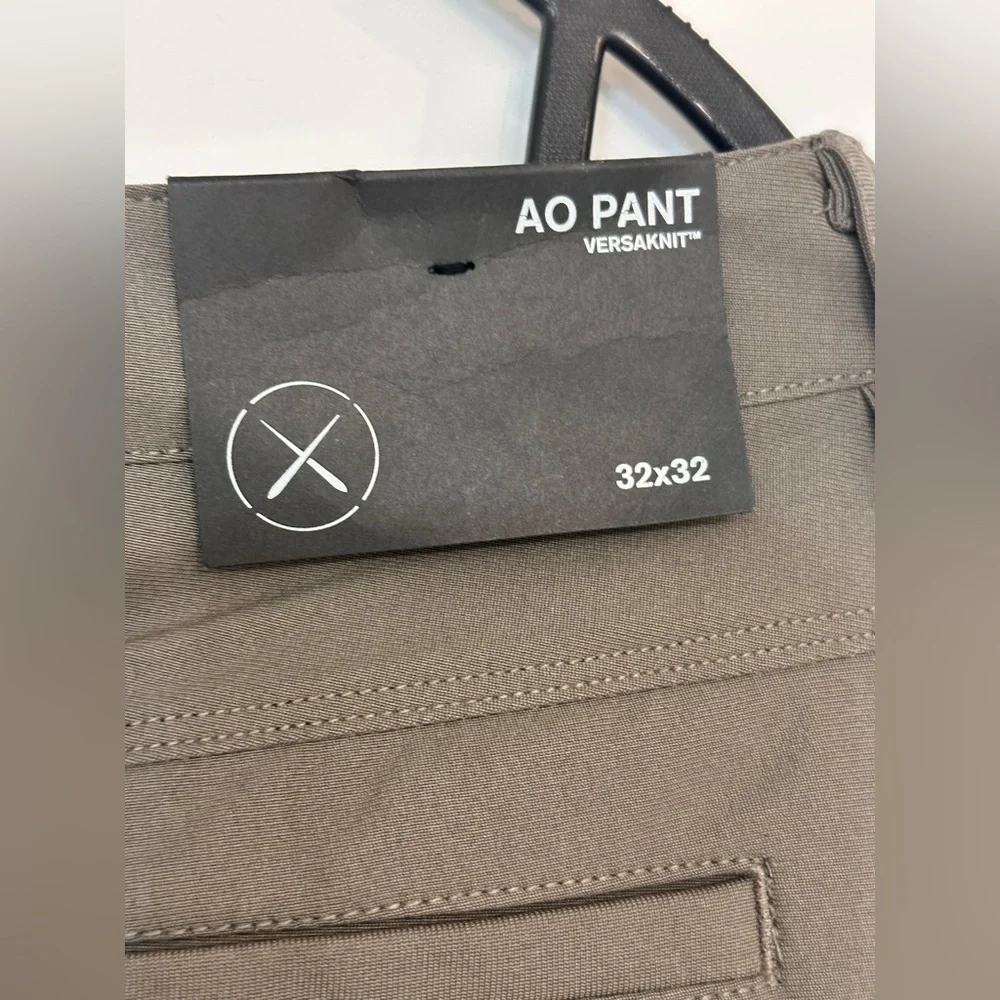 Cuts Men's Olive Green Pants‎